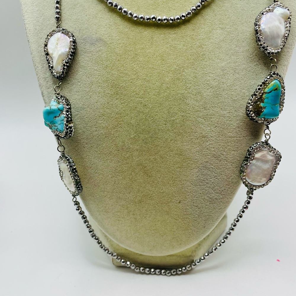 Freshwater Pearl & Howlite Beaded Statement Necklace - White & Blue. 40 inches - Picture 3 of 6